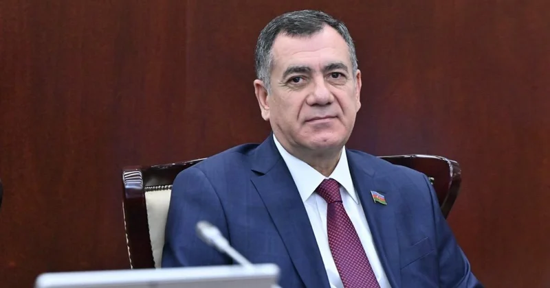 “1000 manata qədər maaş alanlar bütün vergilərdən azad edilməlidir” “Valyuta ehtiyatlarımız artır, amma vergilər də artırılır...”