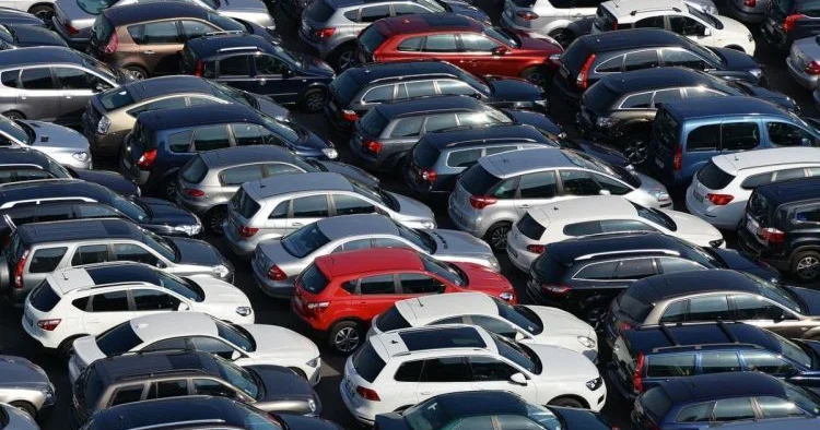 Bu avtomobillər satışa çıxarıldı Ucuz almaq istəyənlərin nəzərinə