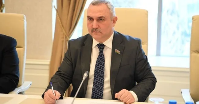 Milli Məclisin deputatı Azər Allahverənov plenar iclasda Bakı kəndlərindəki problemlərdən danışıb