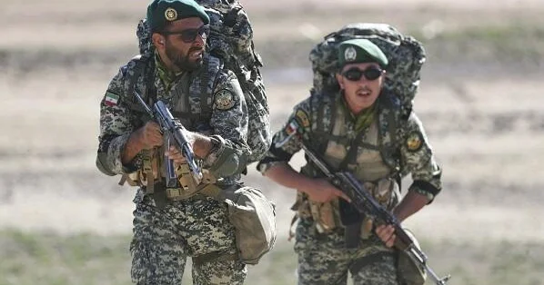 İranda hərbçilər daha bir bəlucu qətlə yetirdilər