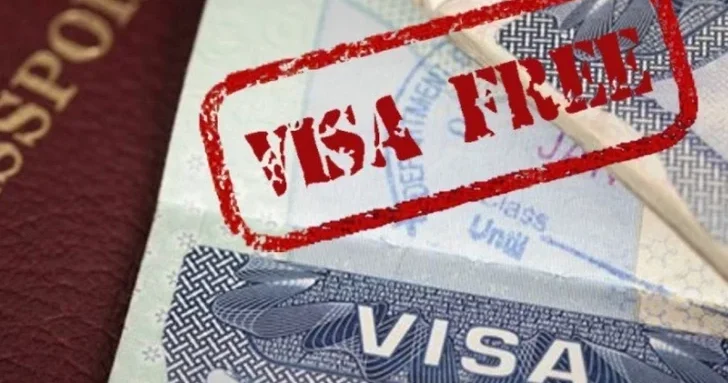 Азербайджан освобождает граждан шести стран с дипломатическими паспортами от виз