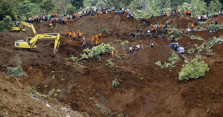 Torpaq sürüşməsi oldu Xeyli sayda ölən və itkin düşən var