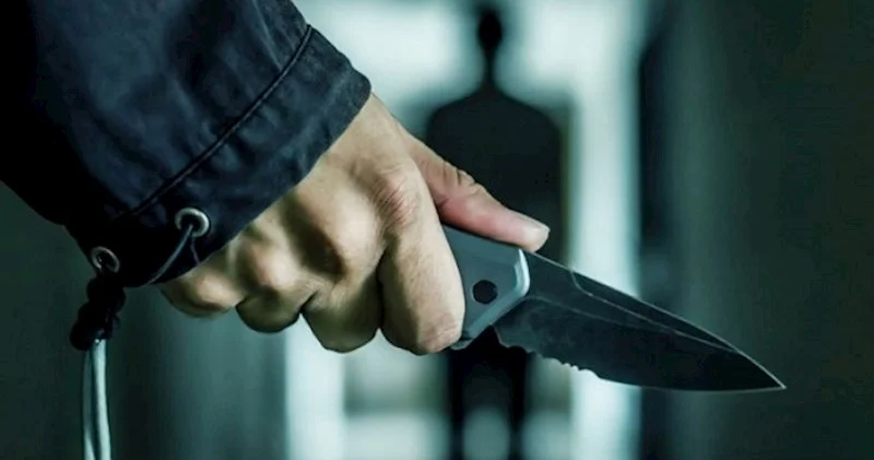 Bərdədə mübahisə: Ofisiant müştərini bıçaqladı