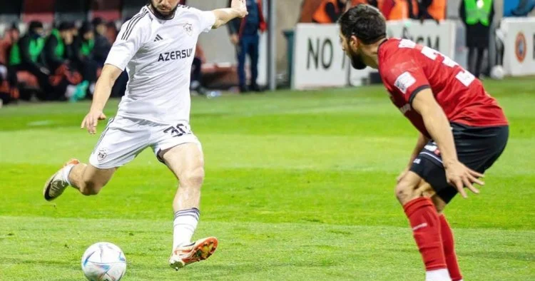 Fernandu Santuşu pisləsəm, düzgün çıxmaz, amma Ayxan Abbasovu daha yaxşı başa düşürdük MÜSAHİBƏ