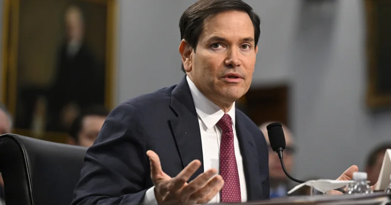 Инструкции Рубио зарубежным посольствам: Встаньте со своих мест, разговаривайте с людьми, собирайте информацию...