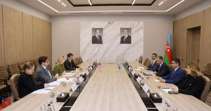 ABŞ ilə Orta Dəhliz və Zəngəzur dəhlizi üzrə görülən işlər müzakirə edilib