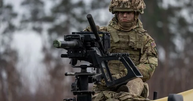 Britaniya ABŞ danışıqlarının yeni mərhələsi fonunda Ukrayna üçün qoşun hazırlayır