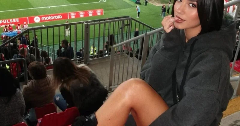 Rikkardo Kalaforinin sevgilisi gözəlliyi İLƏ GÜNDƏMDƏ FOTOlar