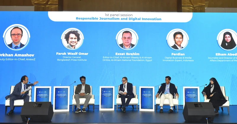 D 8 Media Forumunda “Məsuliyyətli jurnalistika və rəqəmsal innovasiya” mövzusu müzakirə edilib