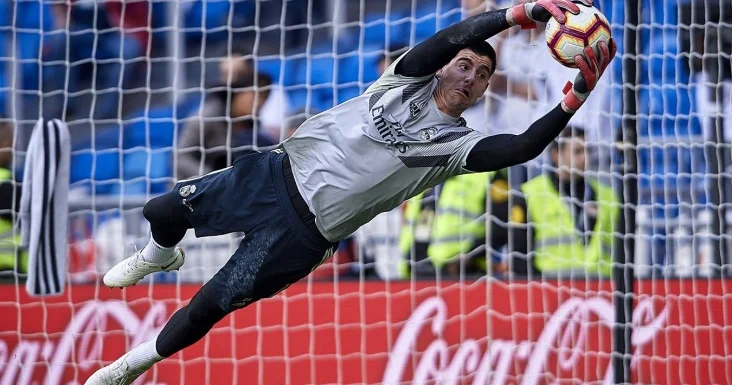 Kurtua Karlo Ançelotti ilə Xabi Alonsonu müqayisə etdi