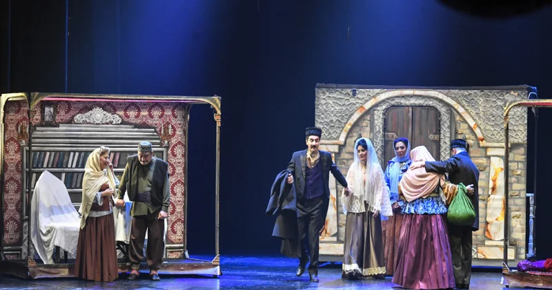 Yazılan həyatdır, yoxsa həyat yazılandan doğur? Gülçöhrə və Əsgər də postmodern axtarış