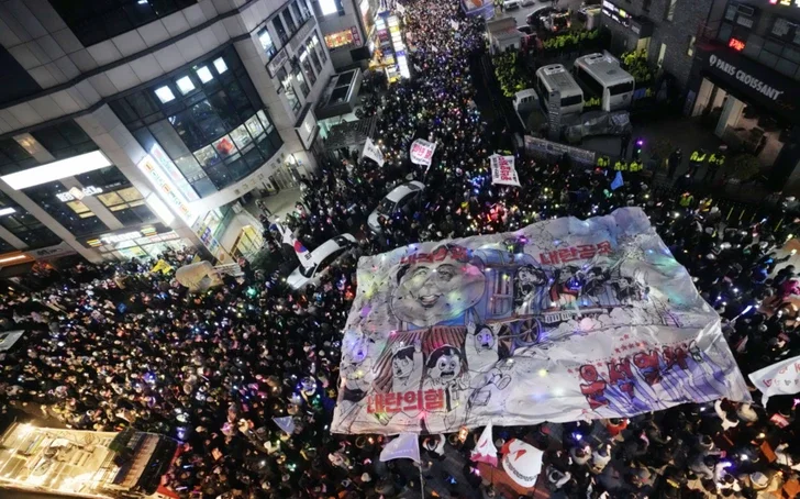 Политический кризис в Южной Корее: сторонники и противники президента вышли на улицы Сеула Новости Азербайджана