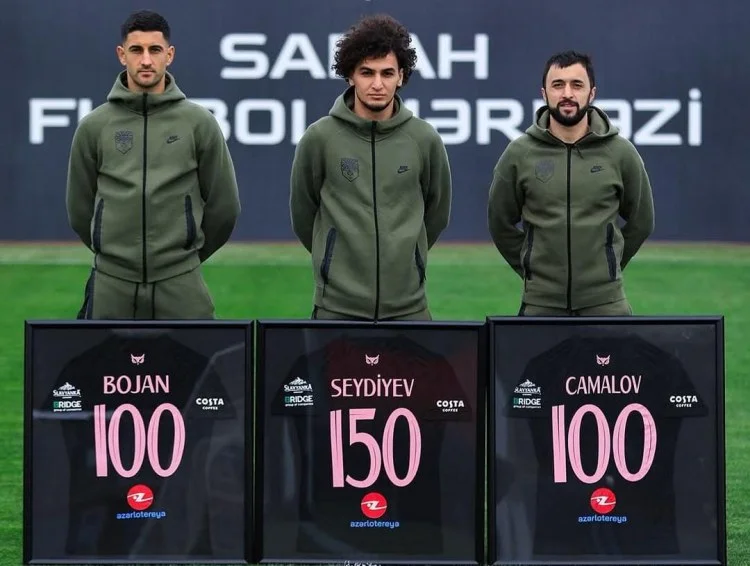 Sabahın 3 futbolçusuna xatirə forması verildi