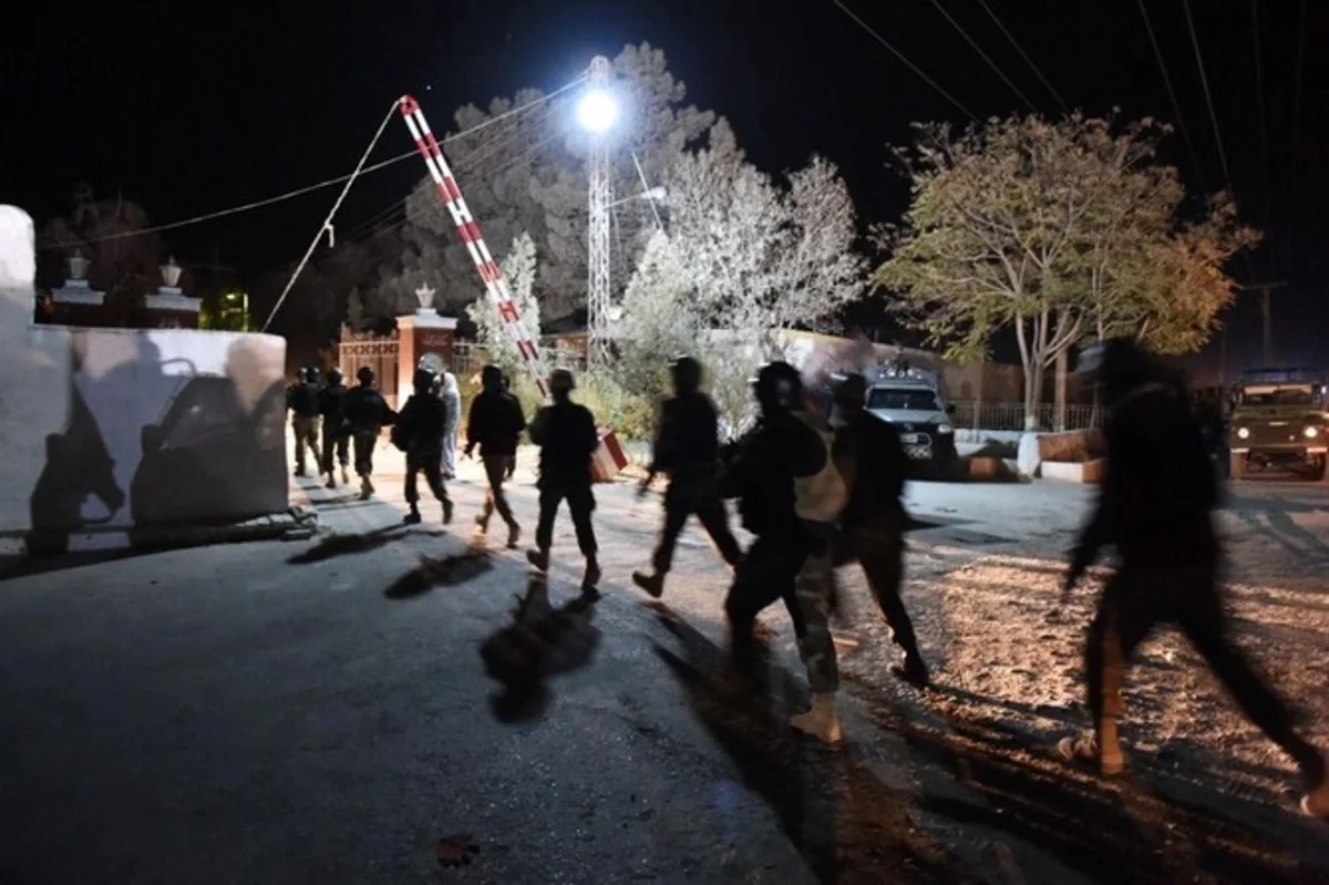 Terroçular qardaş ölkədə 16 hərbçini qətlə yetirdi