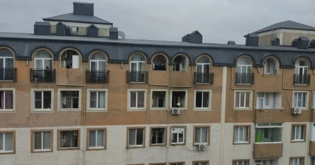 Xırdalanda yaşayış binasında yanğın VİDEO (FOTO)