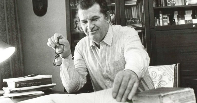 Сегодня день рождения Зии Буниятова Minval Politika