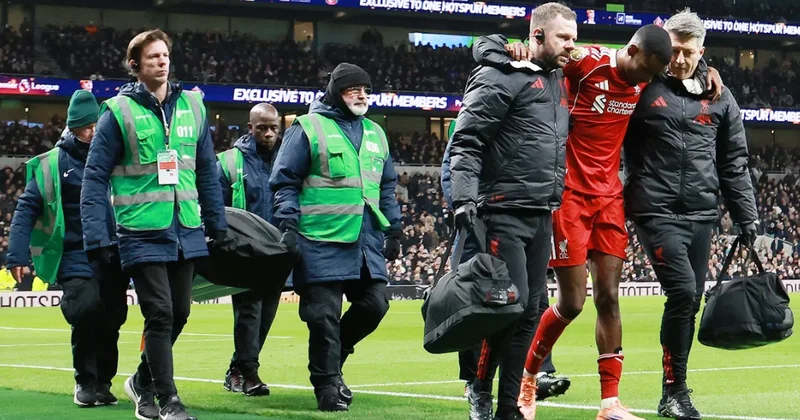 “Liverpul”da üç itki