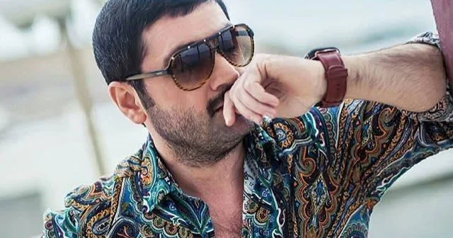 Gör nə günə qalmışıq: Pulun varsa... İzzət