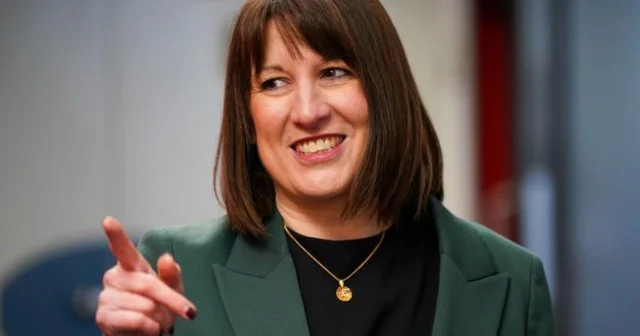 Vergiləri artıran naziri paba buraxmadılar