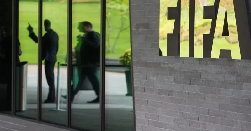 FIFA da korrupsiya qalmaqalı: Sabiq baş katibin BAŞI BƏLADA
