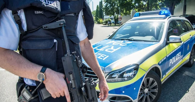 Ştutqartın əsas qatar stansiyası boşaldılıb