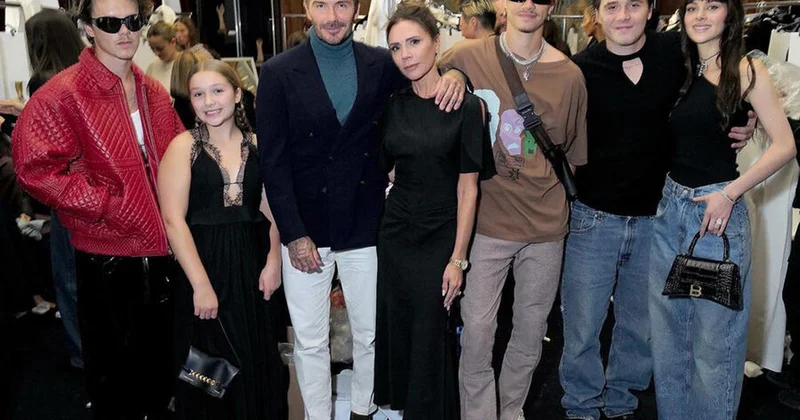 Devid Bekhem və arvadı oğullarının sosial səhifəsini bloklayıblar