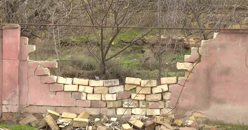 Binəqədidə tikinti gərginliyi: Sakinlər işlərin dayandırılmasını tələb edirlər