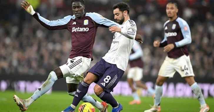 Дубль Роджерса помог Астон Вилле одолеть Манчестер Юнайтед в 17 м туре АПЛ