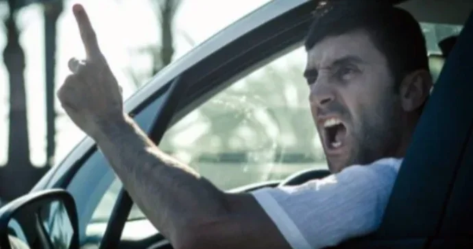 Etik davranış qaydalarını pozan sürücülər Əgər belə davam edərsə ...