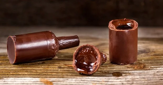 Ruslar spirtli içkilərlə doldurulmuş konfetlərin təhlükəli olduğunu bildirdi