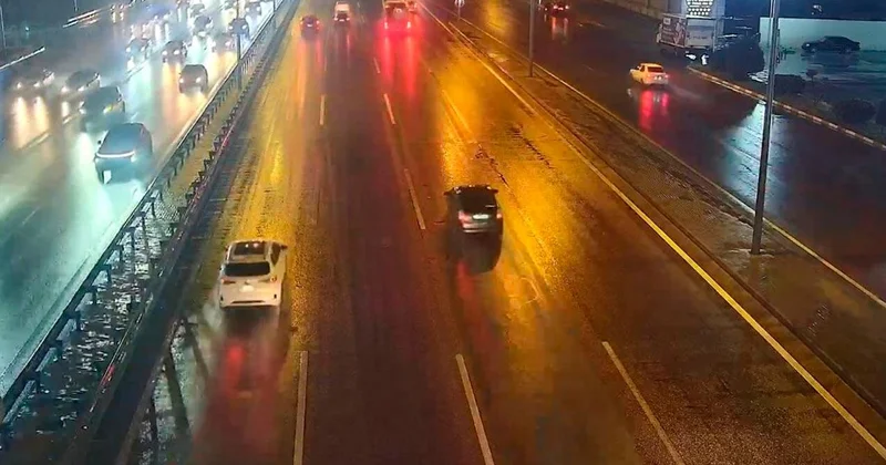 Bakıda yağışla əlaqədar sürət həddi endirildi