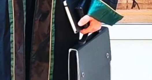 Vəkil adından istifadə hansı inzibati məsuliyyət yaradır?