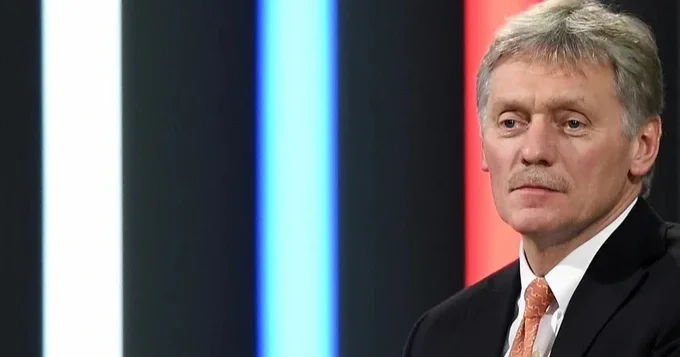 Песков: Путин готов говорить с Макроном