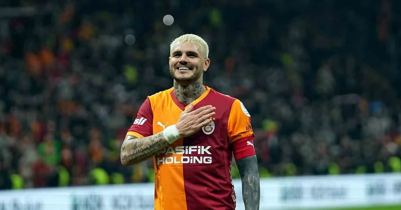 “Qalatasaray” azarkeşlərindən Mauro İkardiyə dəstək FOTO