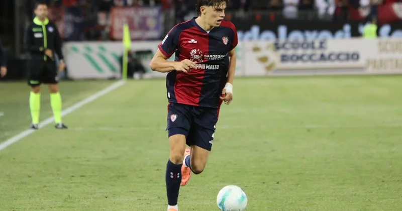 “Barselona” və “Liverpul” A Seriyasından müdafiəçi uğrunda rəqabətə girə bilər