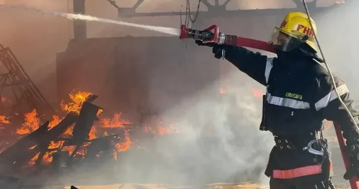 Bakıda məşhur hospital YANIR