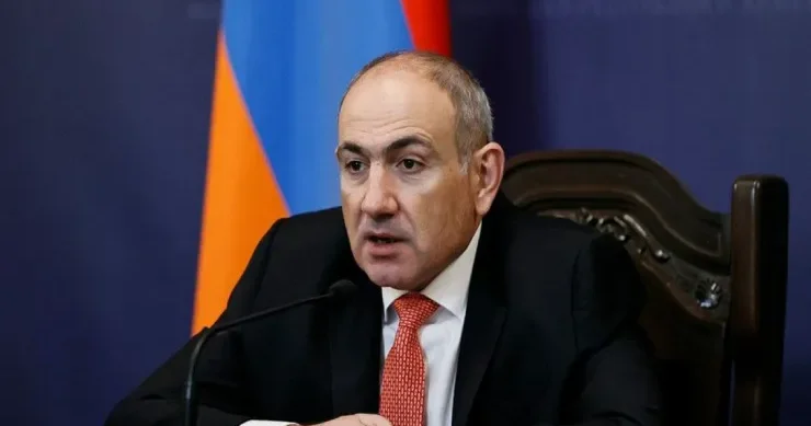 Paşinyan səfərə çıxır