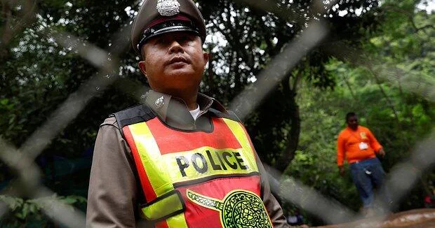 Мужчина на рыбалке нашел загадочные останки без головы