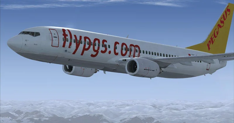 Moskvadan Antalyaya uçan təyyarə təcili eniş etdi