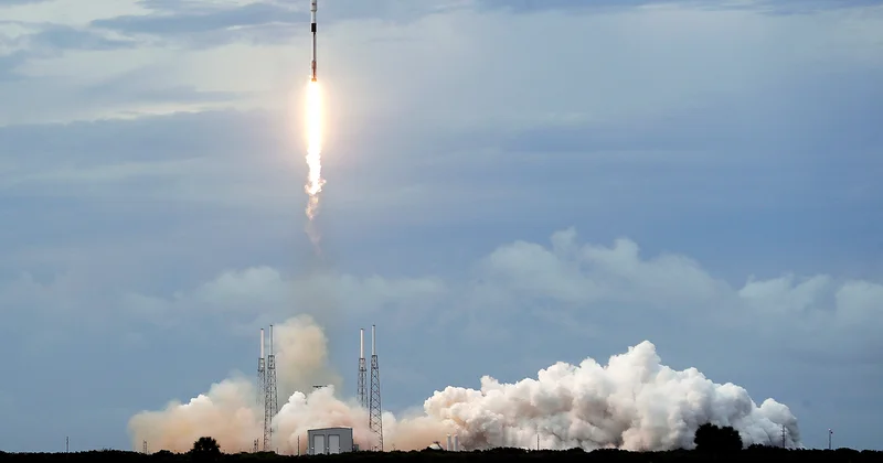 Аномалия спутника привела к пересмотру графика запусков SpaceX Minval Politika