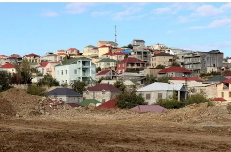 Bakıda 1 sot torpaq 200 min manata təklif edilir VİDEO