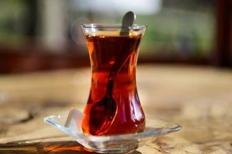 Çay deyib keçməyin, insanı gəncləşdirir