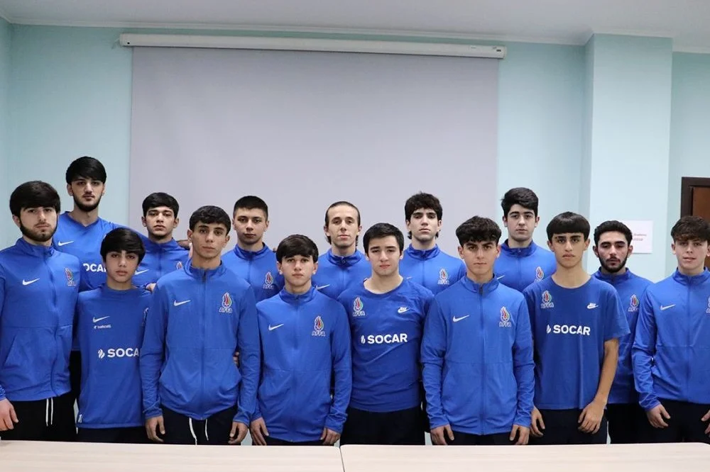 U 19 un futbolçuları ilə görüş keçirilib FOTO İdman və Biz