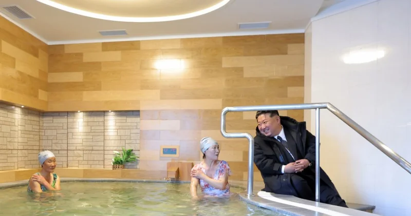 Опубликованы фото Ким Чен Ына в сауне Minval Politika