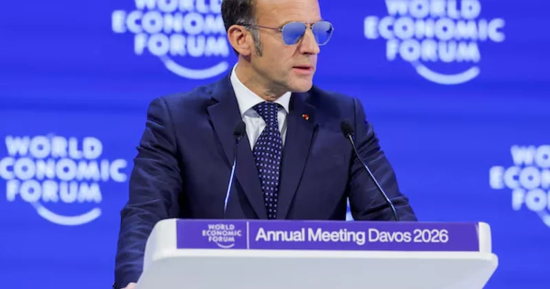 Очки Макрона принесли компании 4 миллиона