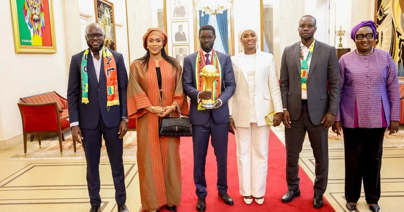 Seneqal prezidentindən qeyri adi qəbul FOTO