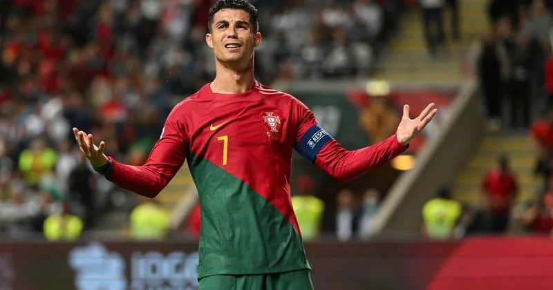 Ronaldo əsas heyətdən kənarda qala bilər