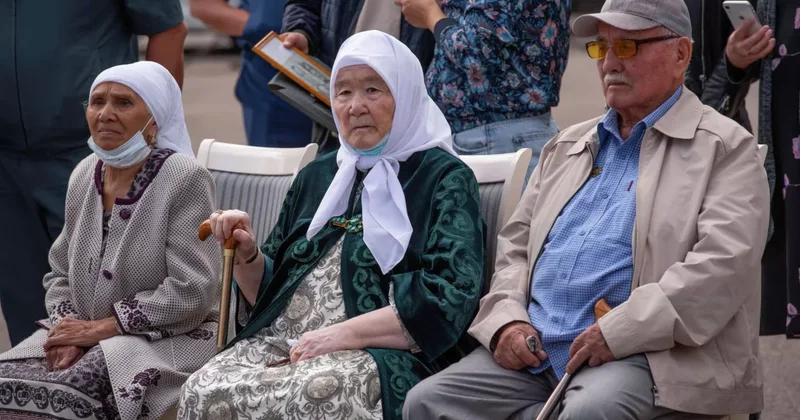 Мошенники вынуждают пожилых казахстанцев продавать квартиры