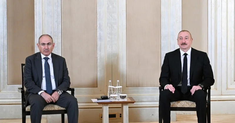 Azərbaycan və Ermənistan liderləri bu ölkədə görüşə bilər