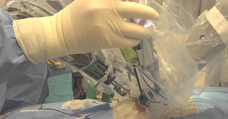 Первая в Азербайджане роботизированная операция реализована в бакинской клинике Minval Politika